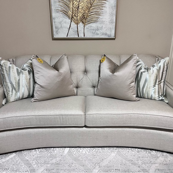 1-NWT CALLISTO HOME DECORATIVE PILLOW (Please read description for details) - Picture 7 of 17